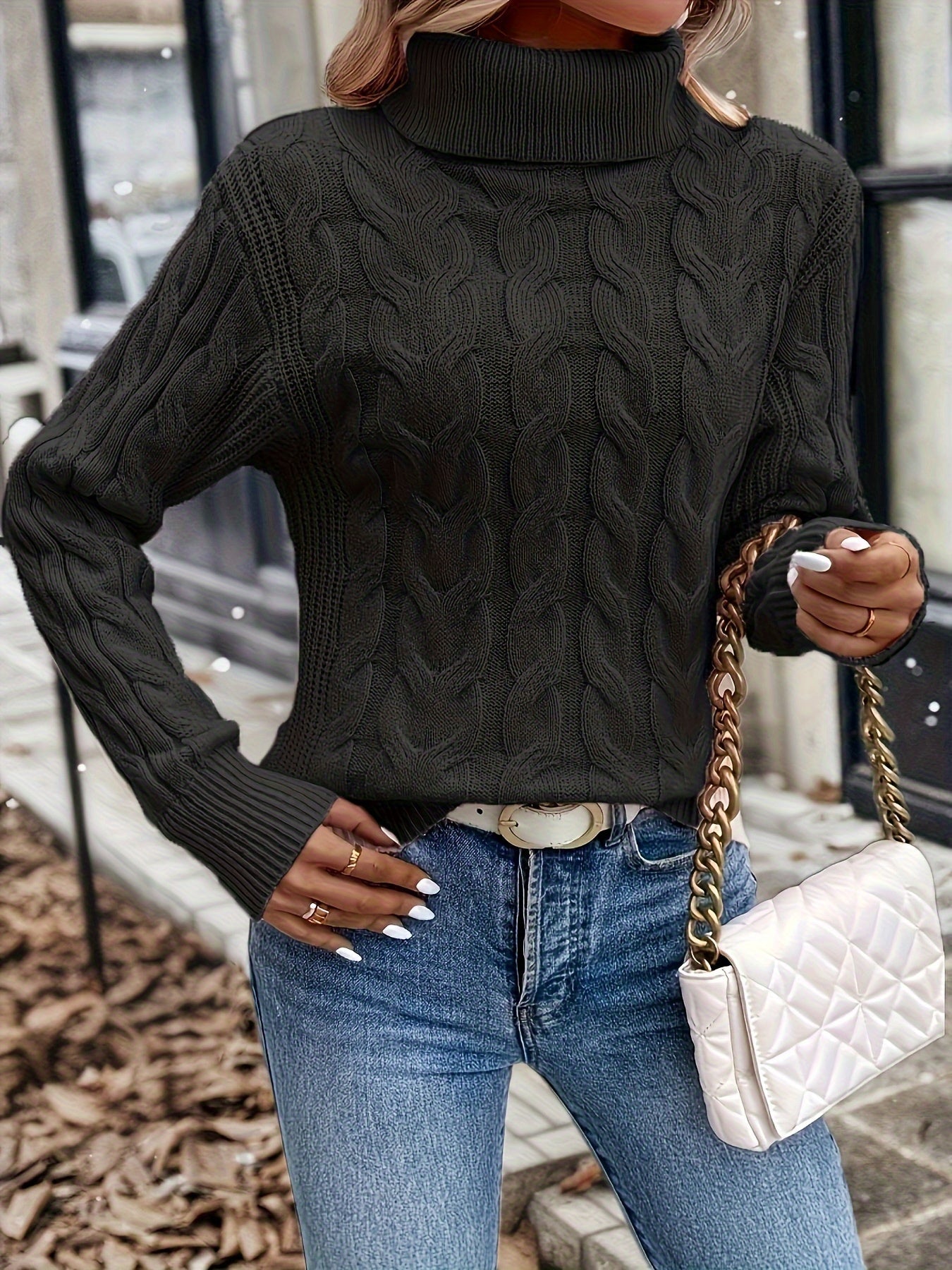 Olwen | Sweater Red Cable-Knit Turtleneck for Women
